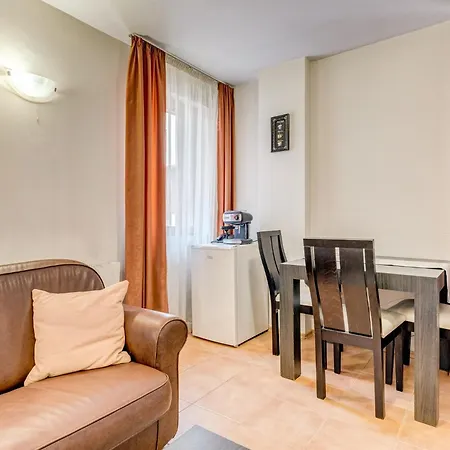 Warm At The Castle Complex With Balcony Apartamento *