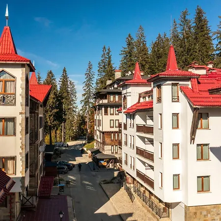 Warm At The Castle Complex With Balcony *