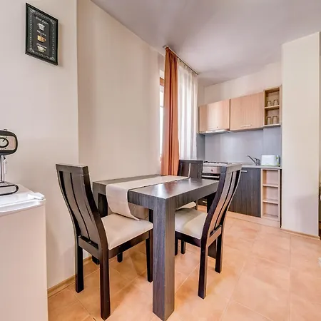 Warm At The Castle Complex With Balcony Apartamento